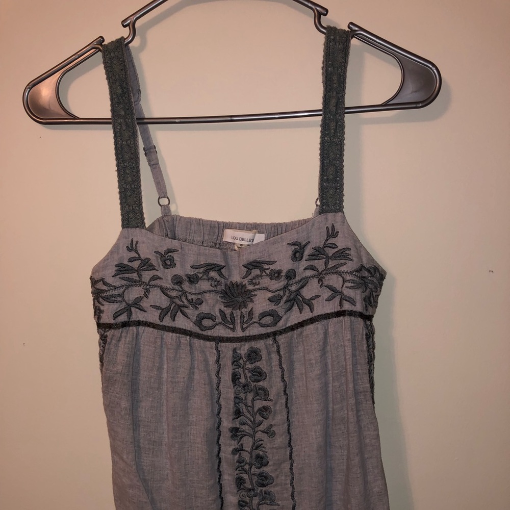 Flowy tank